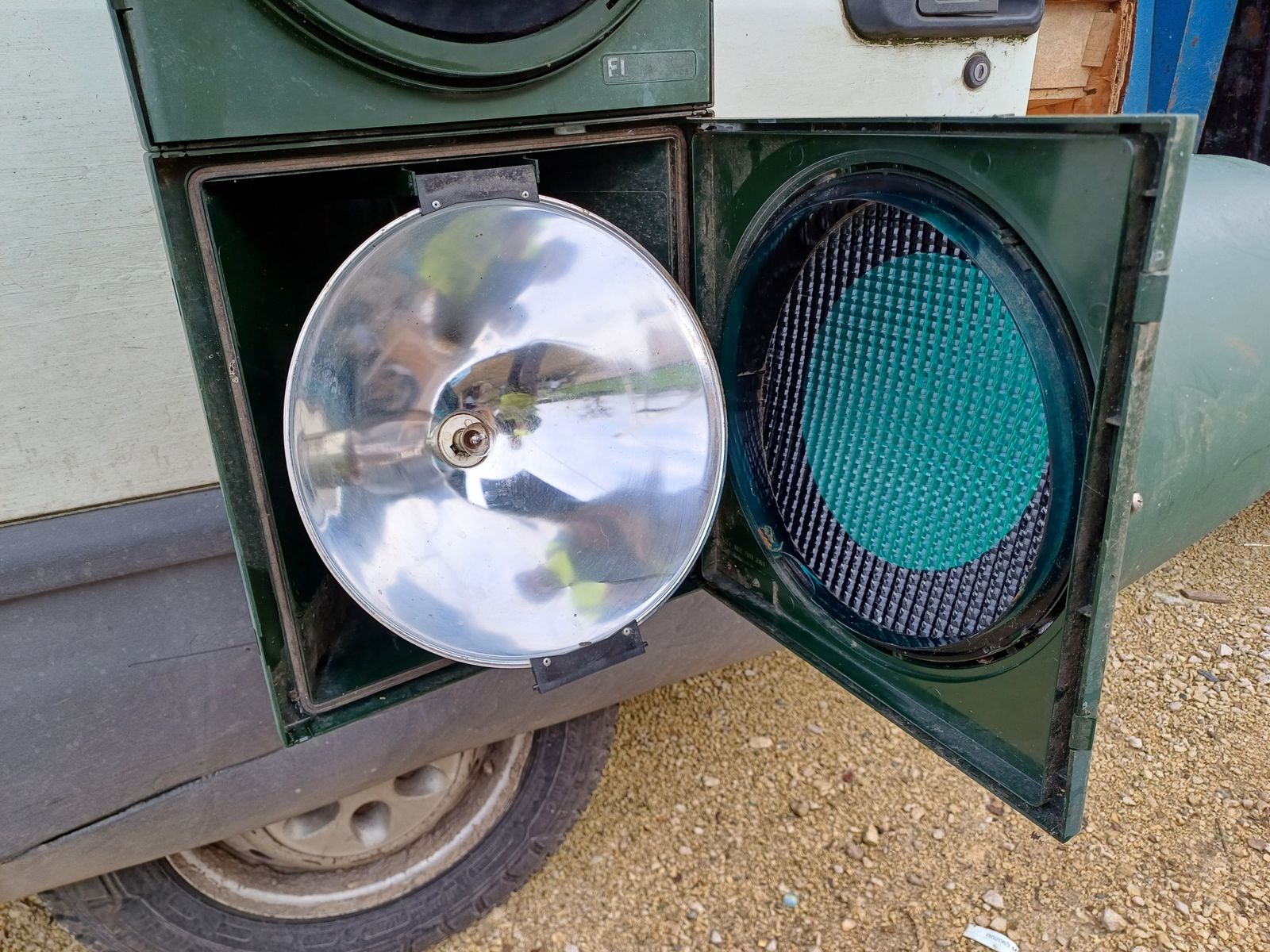 photo vinterior El.Si Brand Traffic Lights Pessac France