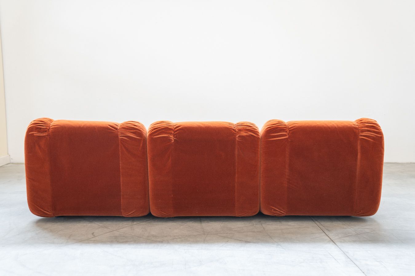 photo vinterior Orange Chenille Sofas, Two And Three Seater, Set Of 2, 1970s