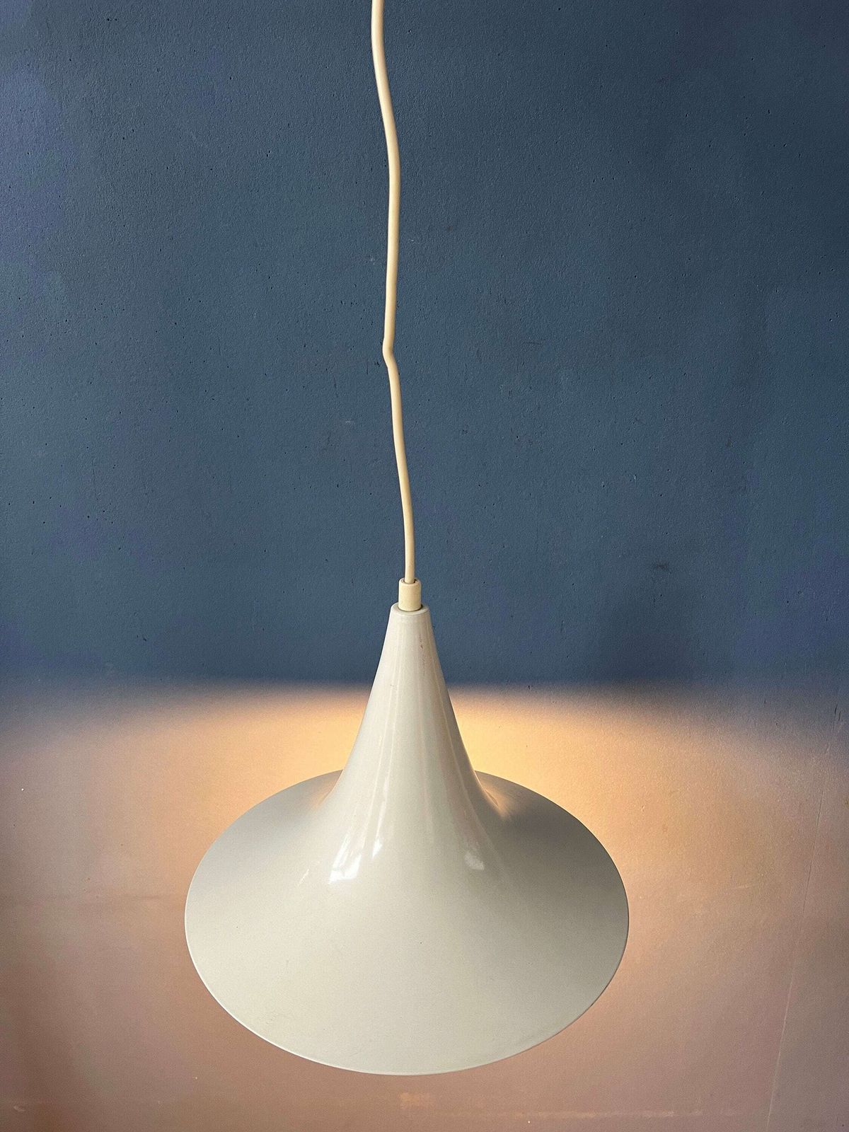Mid Century Witte Space Age Heksenhoed Hanglamp