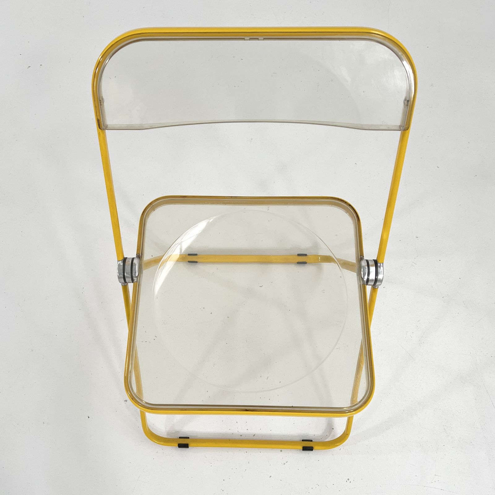 photo furniture Yellow Frame Plia Folding Chair By Giancarlo Piretti For Anonima Castelli, 1960s