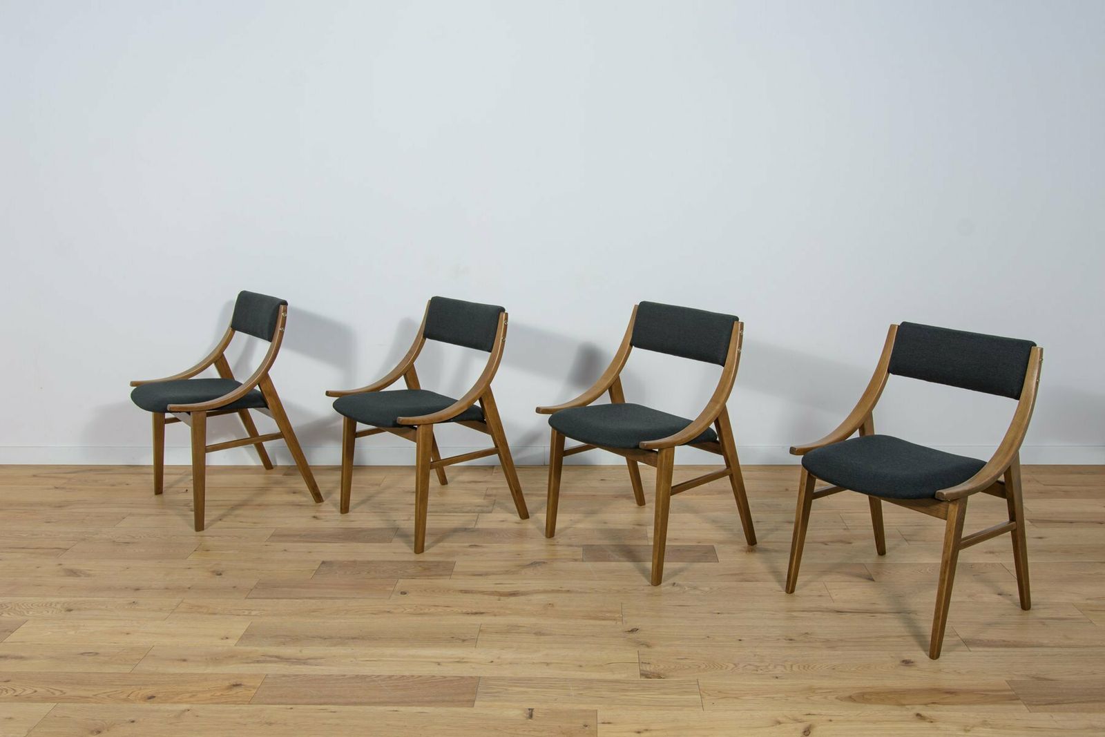Polish Ski Jumper Chairs From Zamojska, 1970s, Set Of 4 photo 850.0