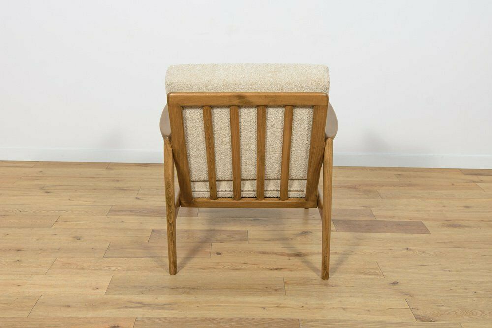 Mid Century Model 300 139 Armchair From Swarzędz Factory, 1960s photo 745.0