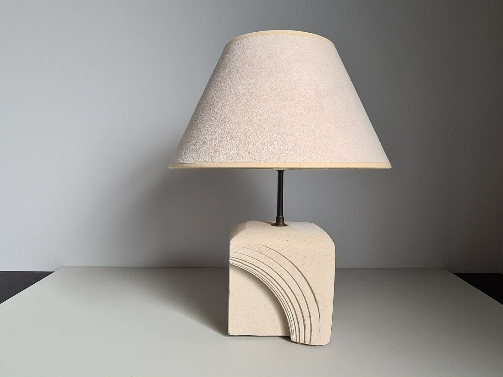 Albert Tormos Style Sculpture Lamp In White Stone / 60s / Art / Artisanal Work / Mid Century / France / 20th Century photo Lighting
