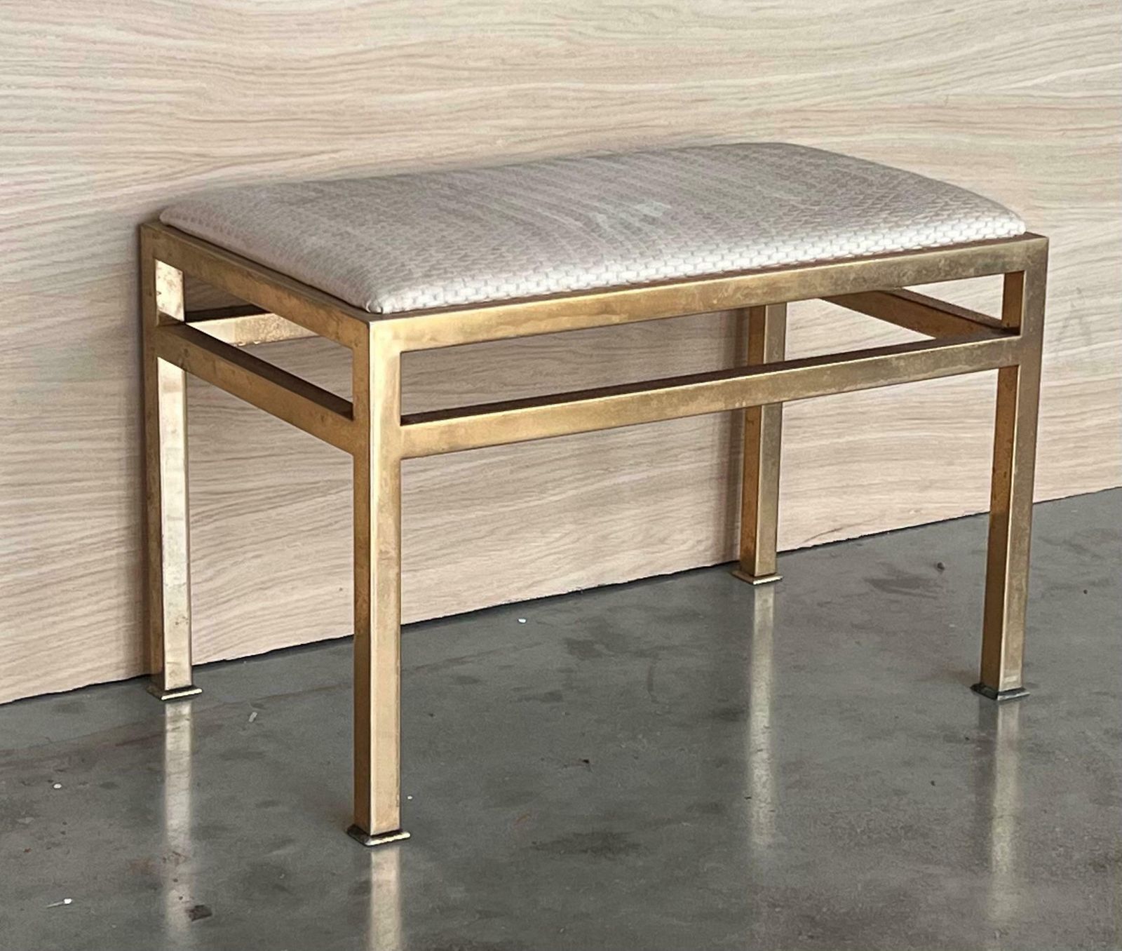Banc ou tabouret mid-century en laiton, années 1970 photo for sale