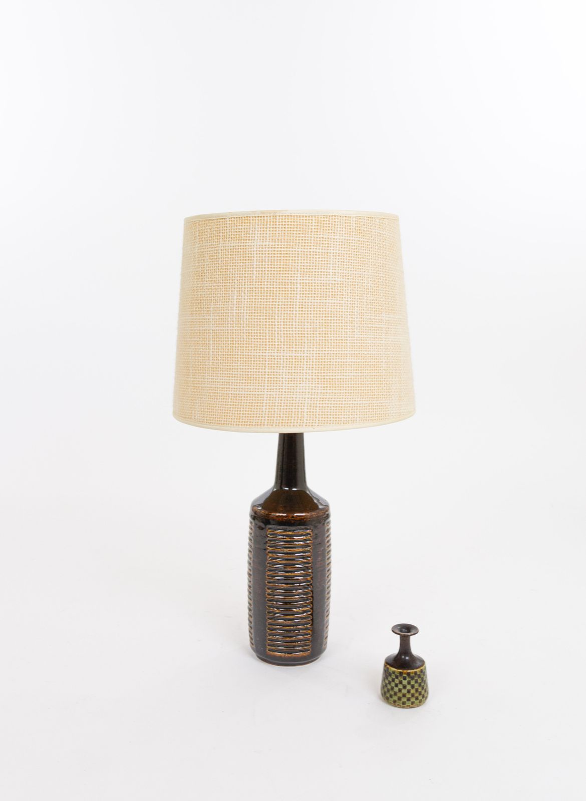 Dark Chocolate Brown Dl/30 Table Lamp By Linnemann Schmidt For Palshus, 1960s photo 1060.0