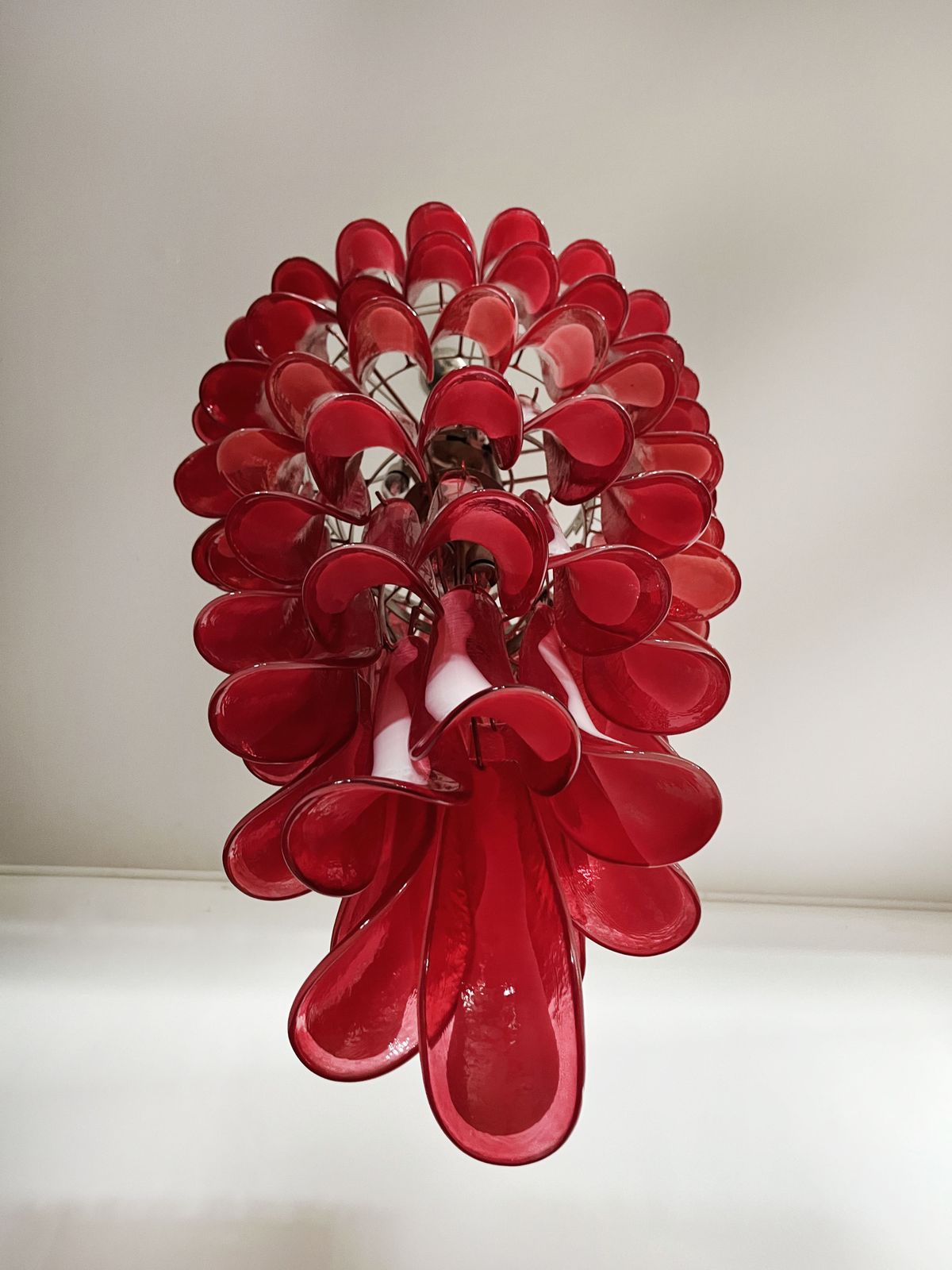 photo vintage Huge Italian Murano Glass Spiral Chandelier   83 Pink Glass Petals