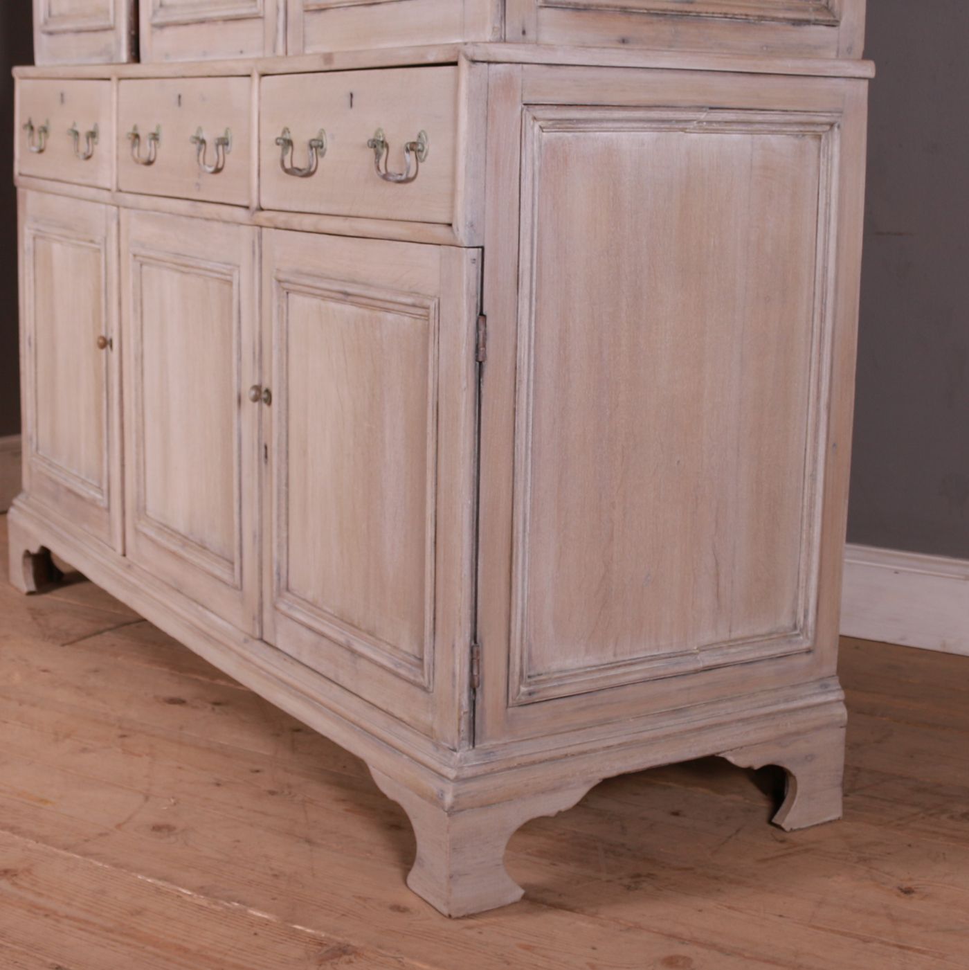 English Oak Housekeepers Cupboard photo vinterior