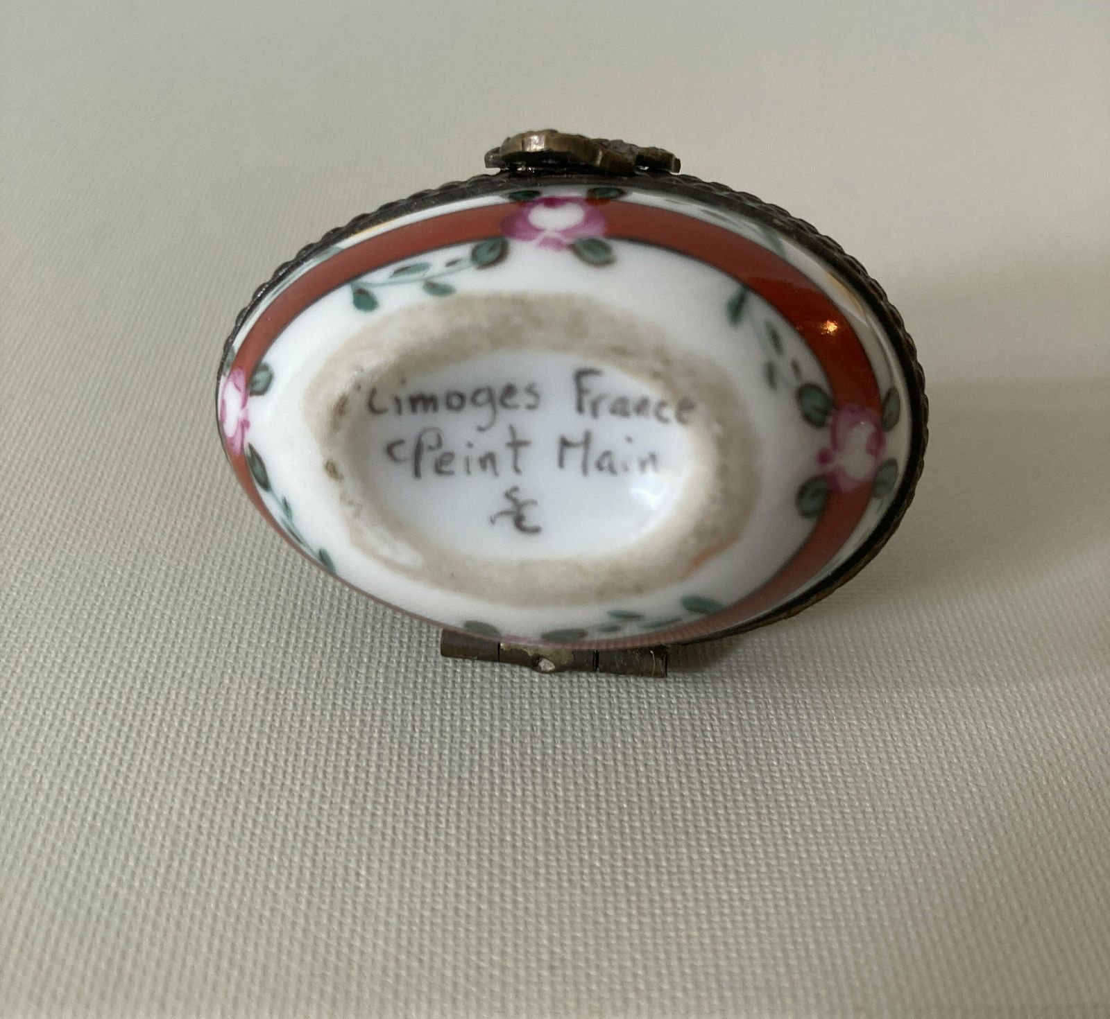 Limoges France Peint Main Porcelain Mini Trinket Jewelry Box Egg Shape Hand Painted Flowers And Leaves photo vinterior