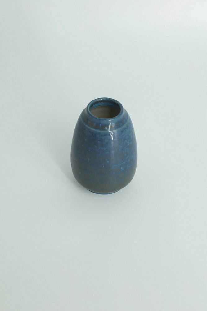 Klein Mid Century Scandinavisch Modern Verzamelbaar Steengoed Vaasje Nr. 108 Van Gunnar Borg Voor Höganäs Ceramics, Jaren 1960 photo furniture