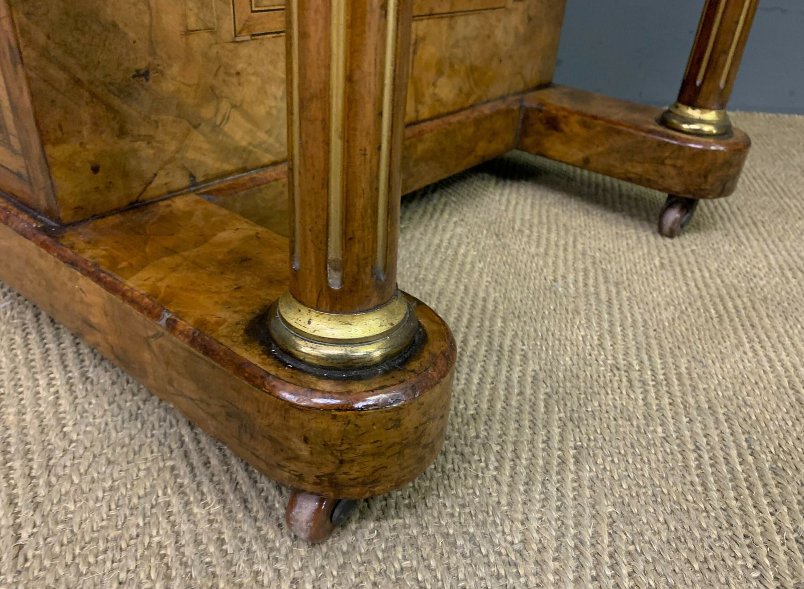 photo buy Victorian Inlaid Burr Walnut Davenport