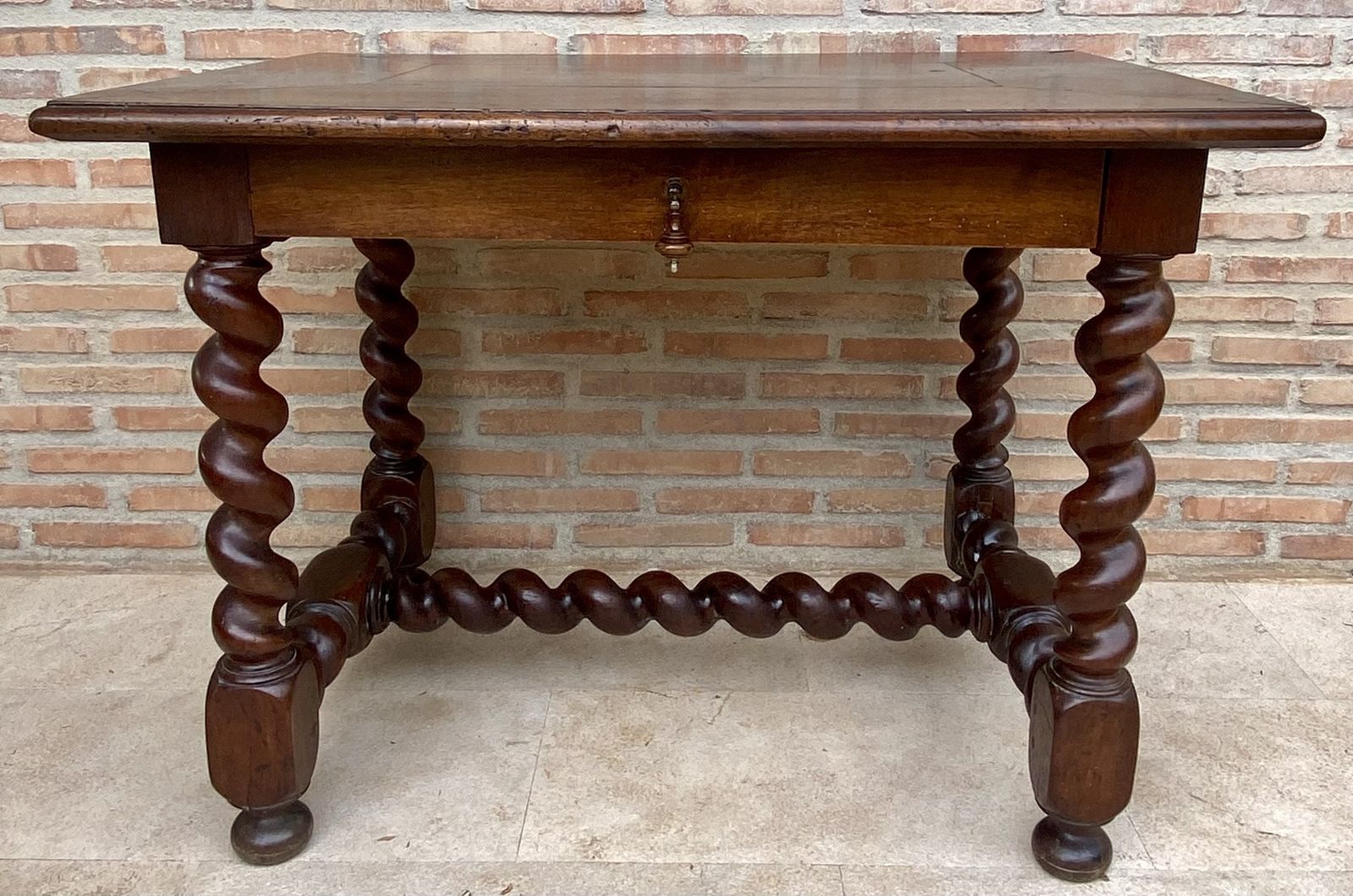 Early 19th Century French Walnut Work Table Or Desk With One Drawer photo vinterior
