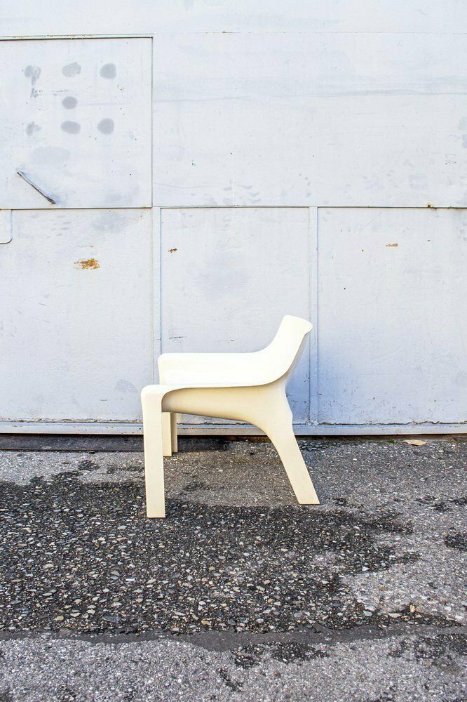 Vicar Armchairs By Vico Magistretti For Artemide, 1970s, Set Of 2 photo buy