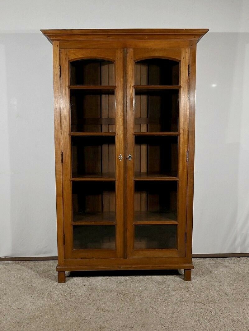 Pondicherry Showcase Library In Teak – 1900