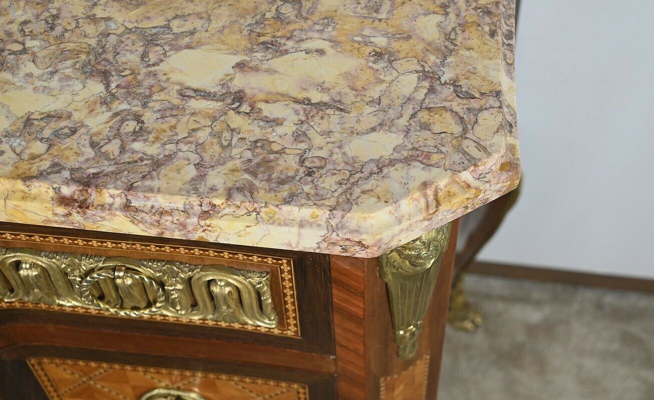 Rosewood And Amaranth Chest Of Drawers, Louis XV / Louis XVI Transition Style – Late 19th Century photo vinterior