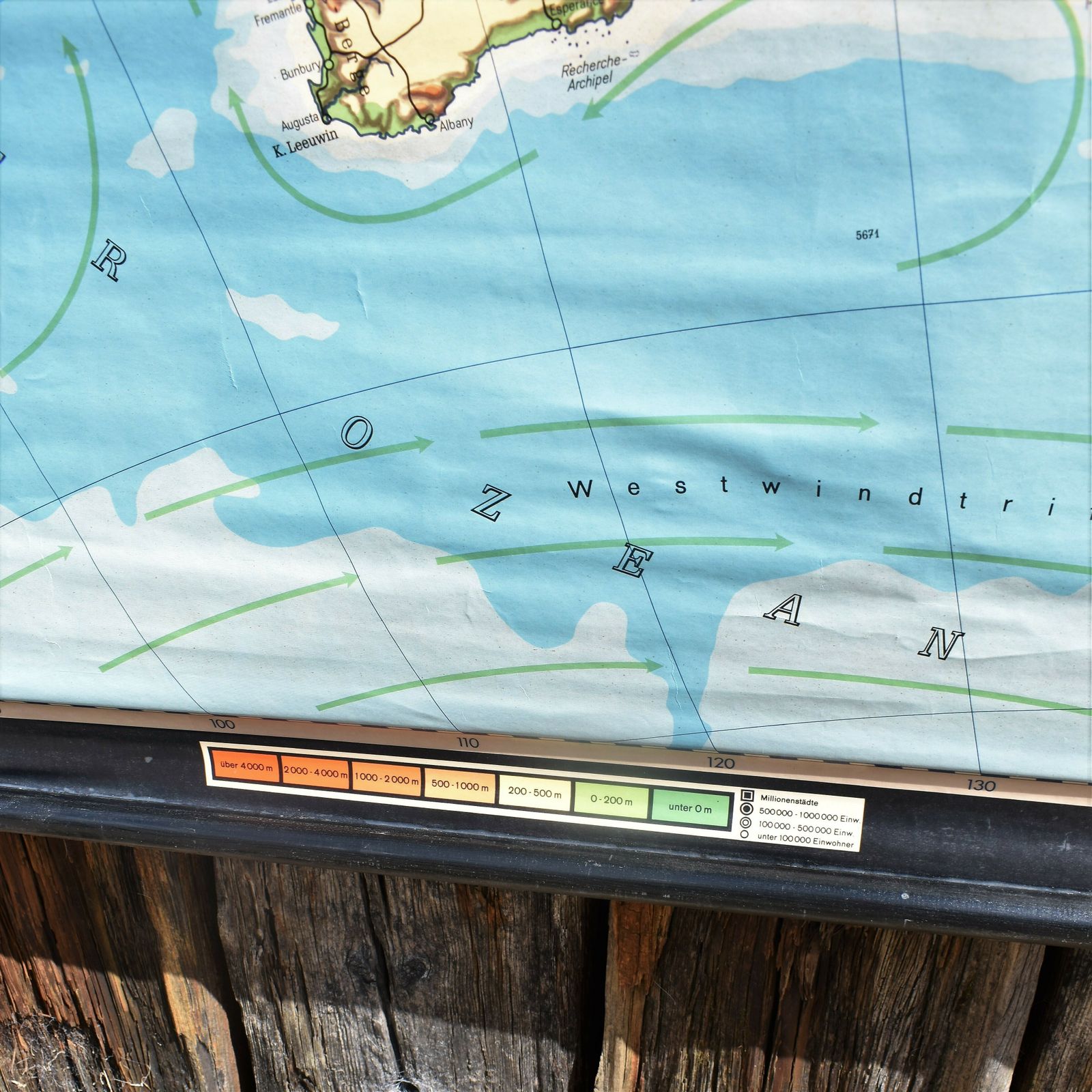 photo furniture Big Haack Painke Map Of Australia In German Linen Backed Original Batons