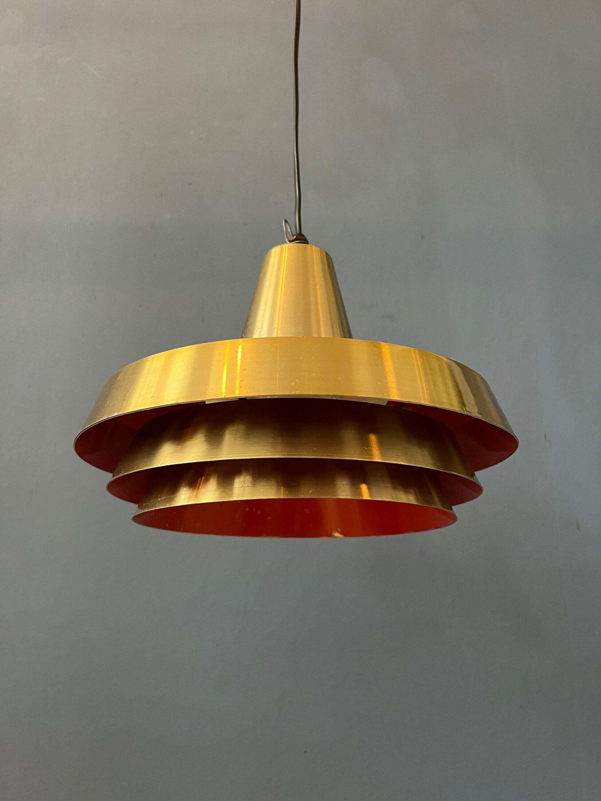 Mid Century Oranje Deense Stijl Messing Hanglamp photo vinterior