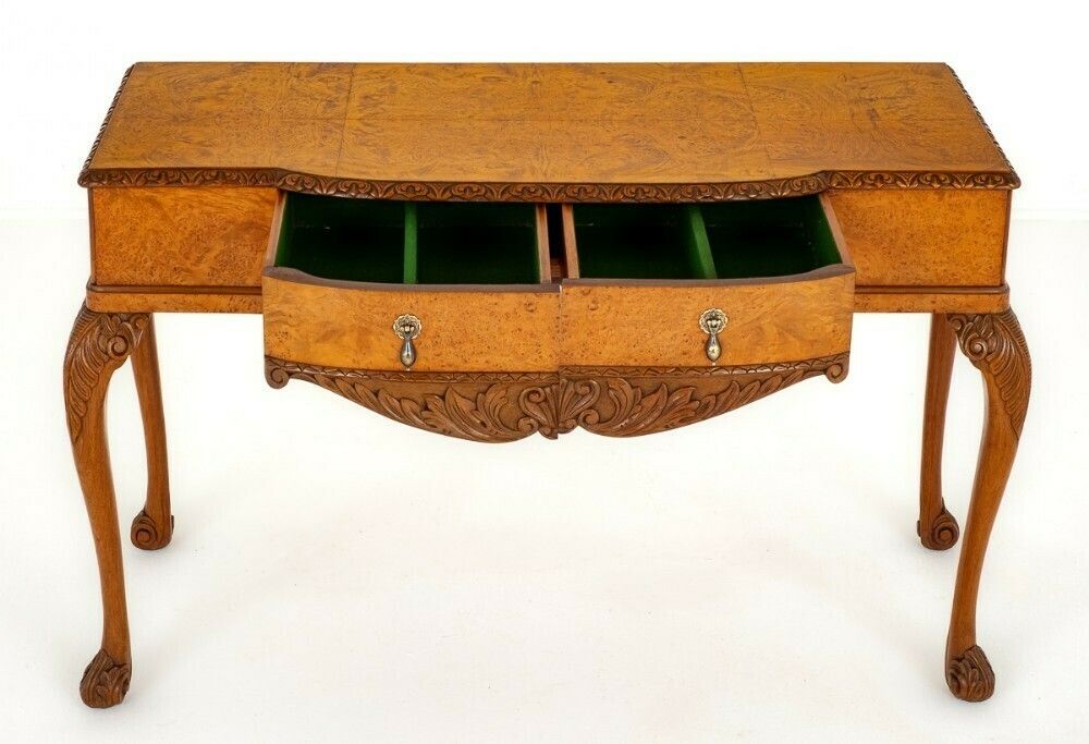 Queen Anne Side Table Walnut, 1930s photo 1450.0