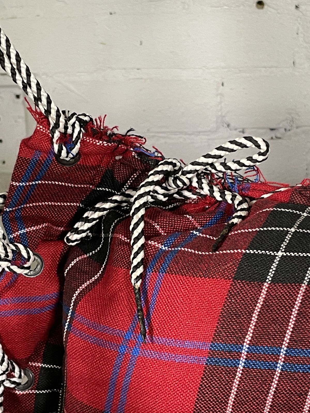 Reclaimed Hand Made Red Tartan Indian Padded Rope Swing Hammock Seat Chair photo 95.0