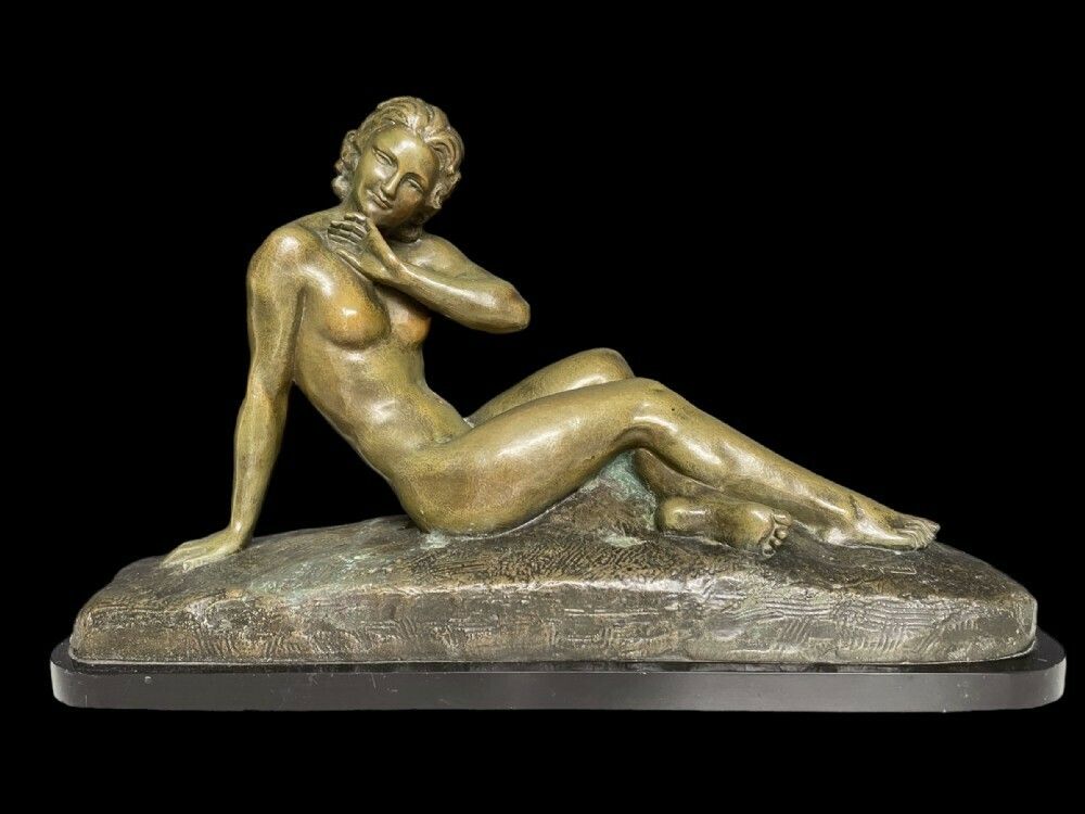 Art Deco Bronze Sculpture  By Ugo Cipriani