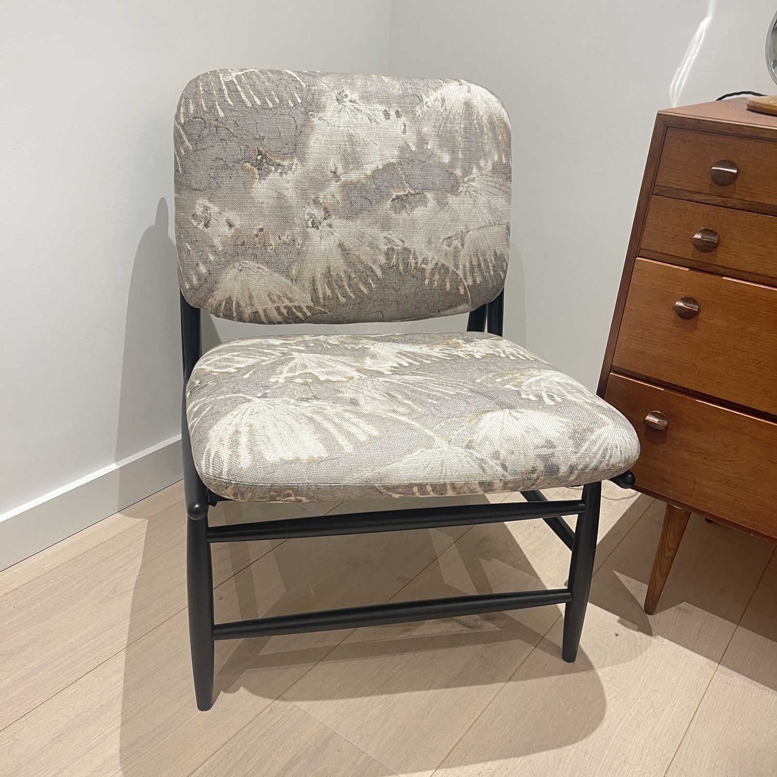 Ercol Von Chair, 2010s, Linen, Contemporary photo 595.0