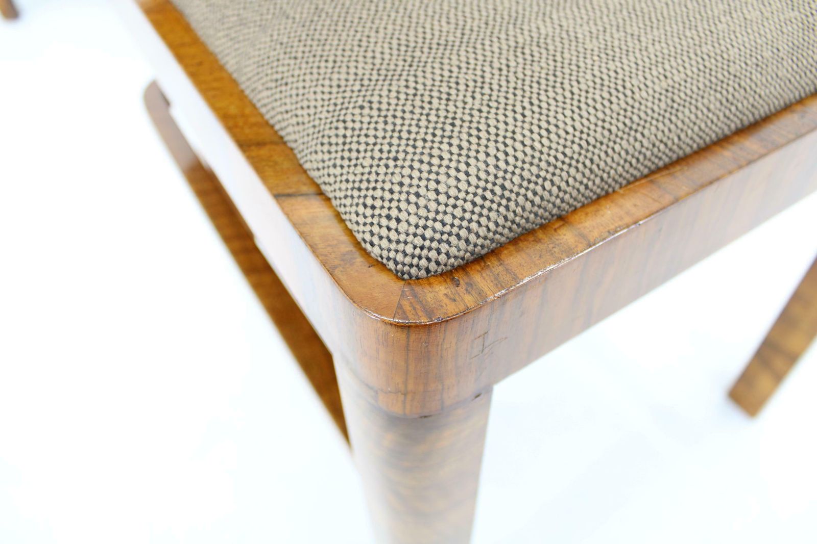 photo vinterior 1930s Set Of Four Restored Art Deco Dininng Chairs Czechoslovakia
