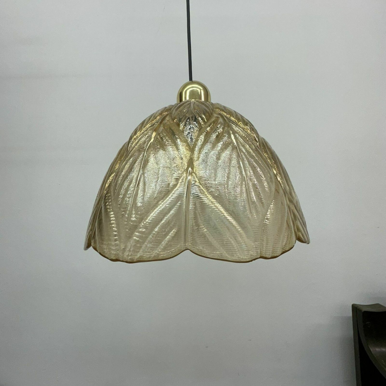 photo furniture Peil & Putzer Glazen Bladlamp, Jaren 1970