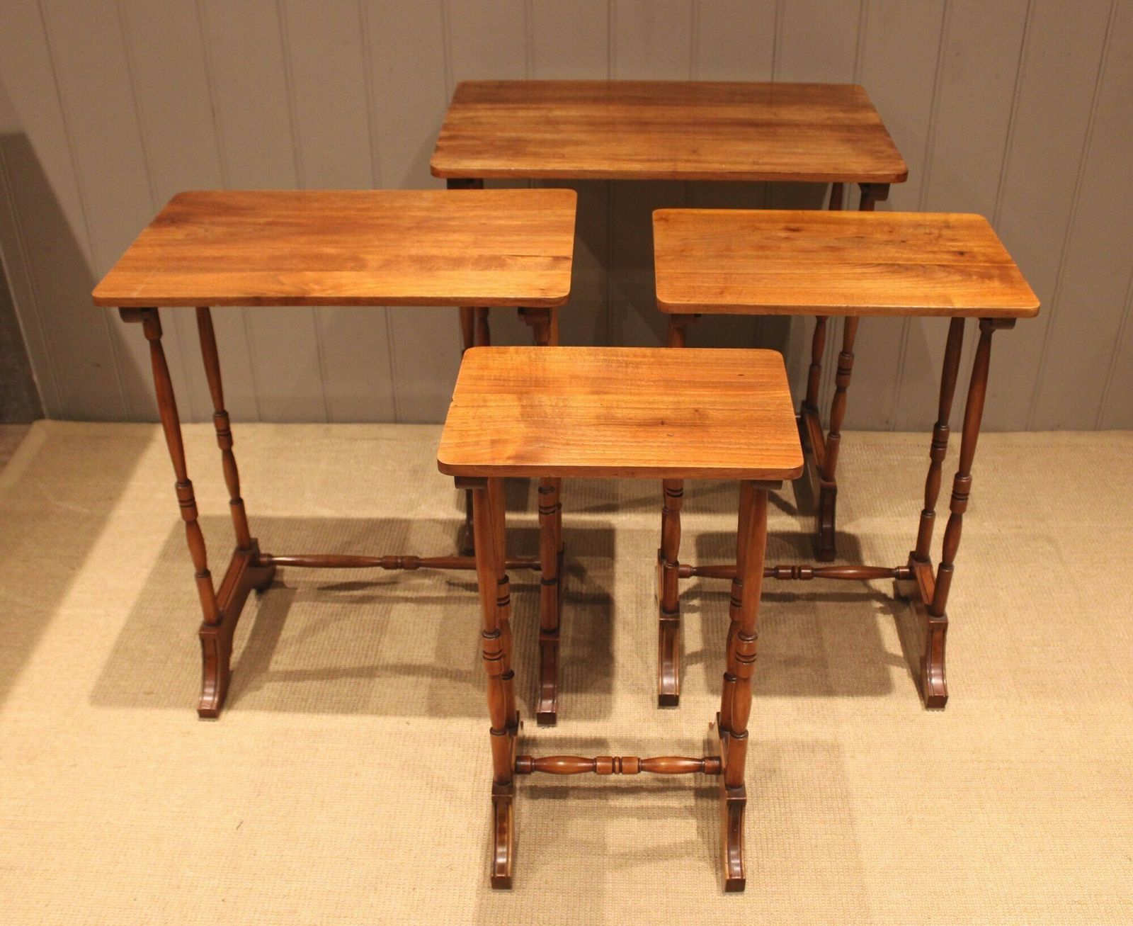 photo furniture Walut Nest Of Four Tables, 1930s