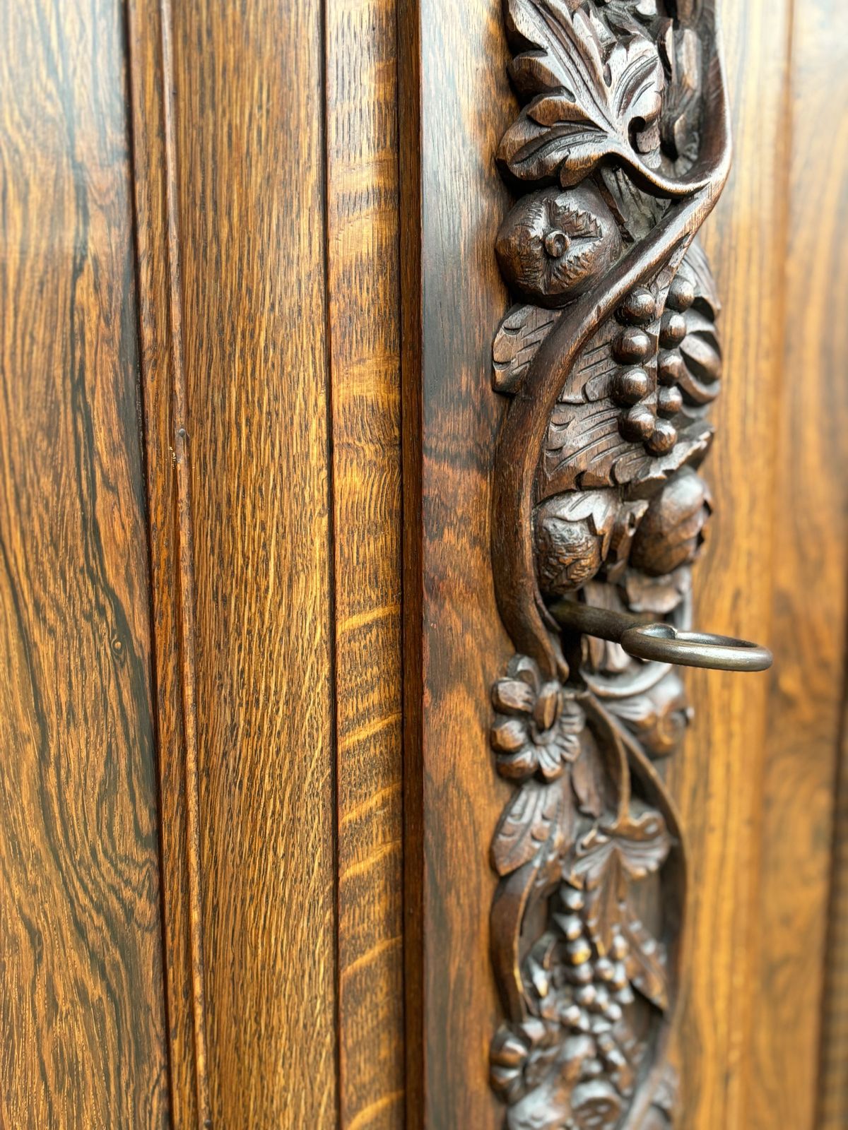 photo furniture 19th Century Dutch Rosewood Renaissance Cabinet