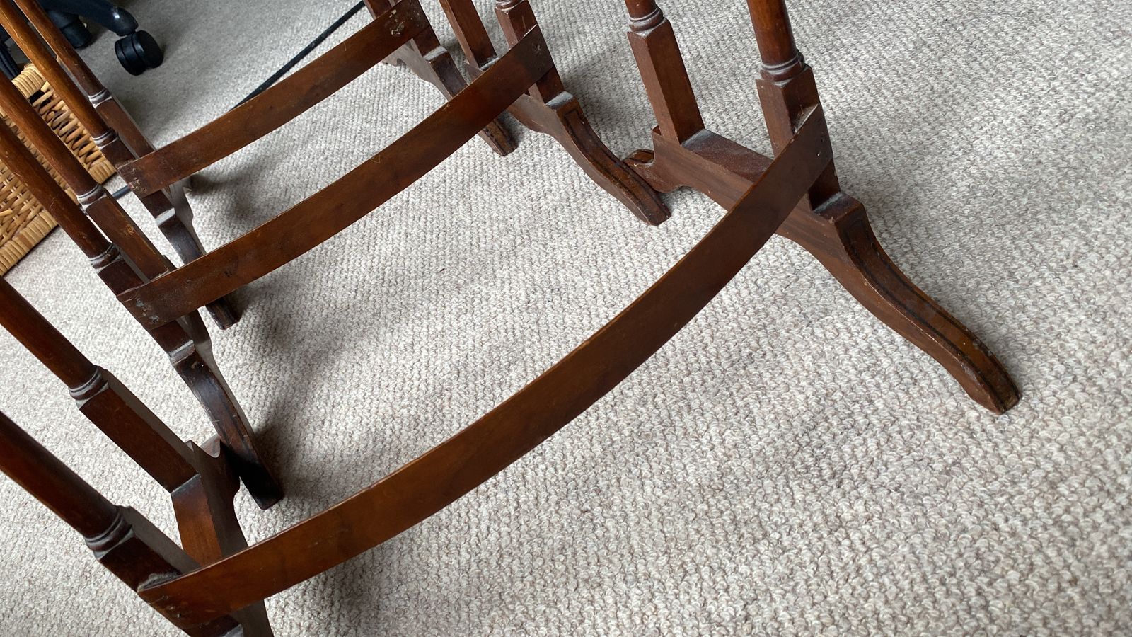 Elegant Georgian Nest Of Three Tables Inlaid With Burr Walnut photo vinterior