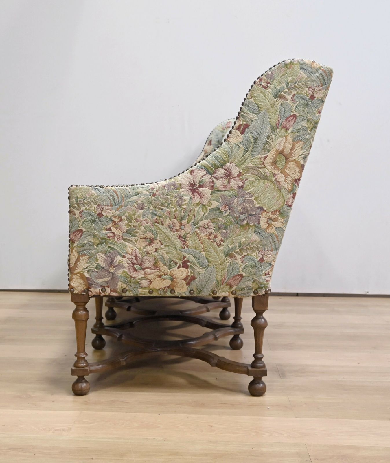 photo vintage Important Property Bench, Louis XIV Period – Early 18th Century