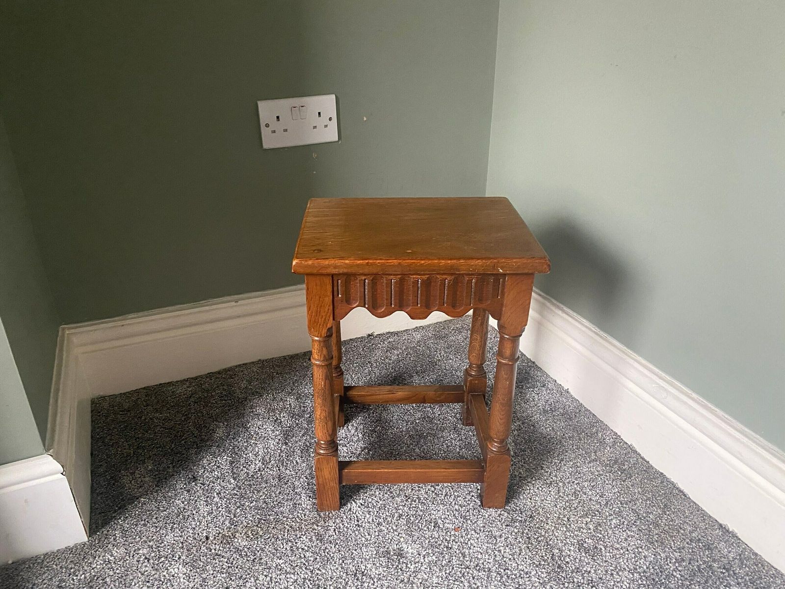 Antique Vintage Plant Stand, Side Table, Coffee Table, Occasional Table photo vinterior