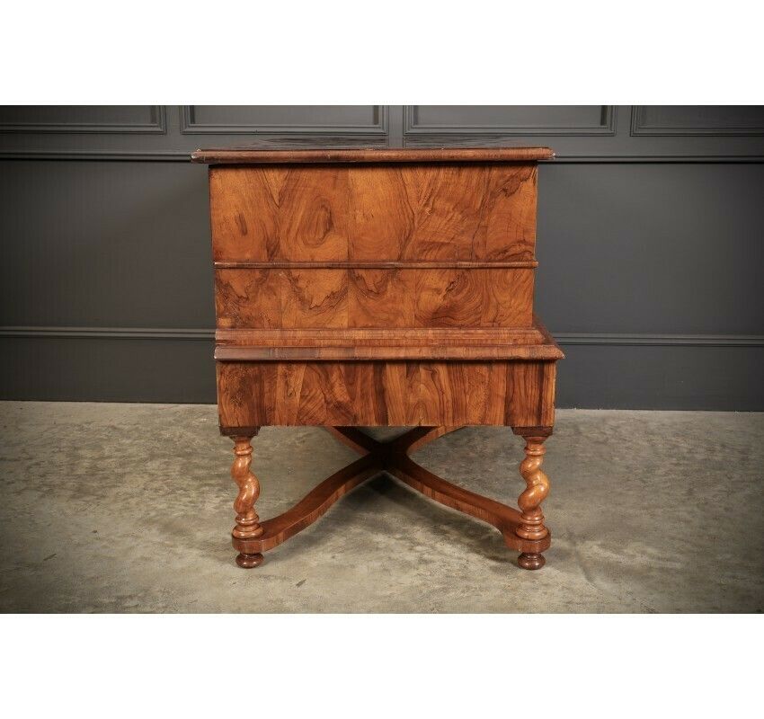 photo vintage William & Mary Walnut Mule Chest On Stand