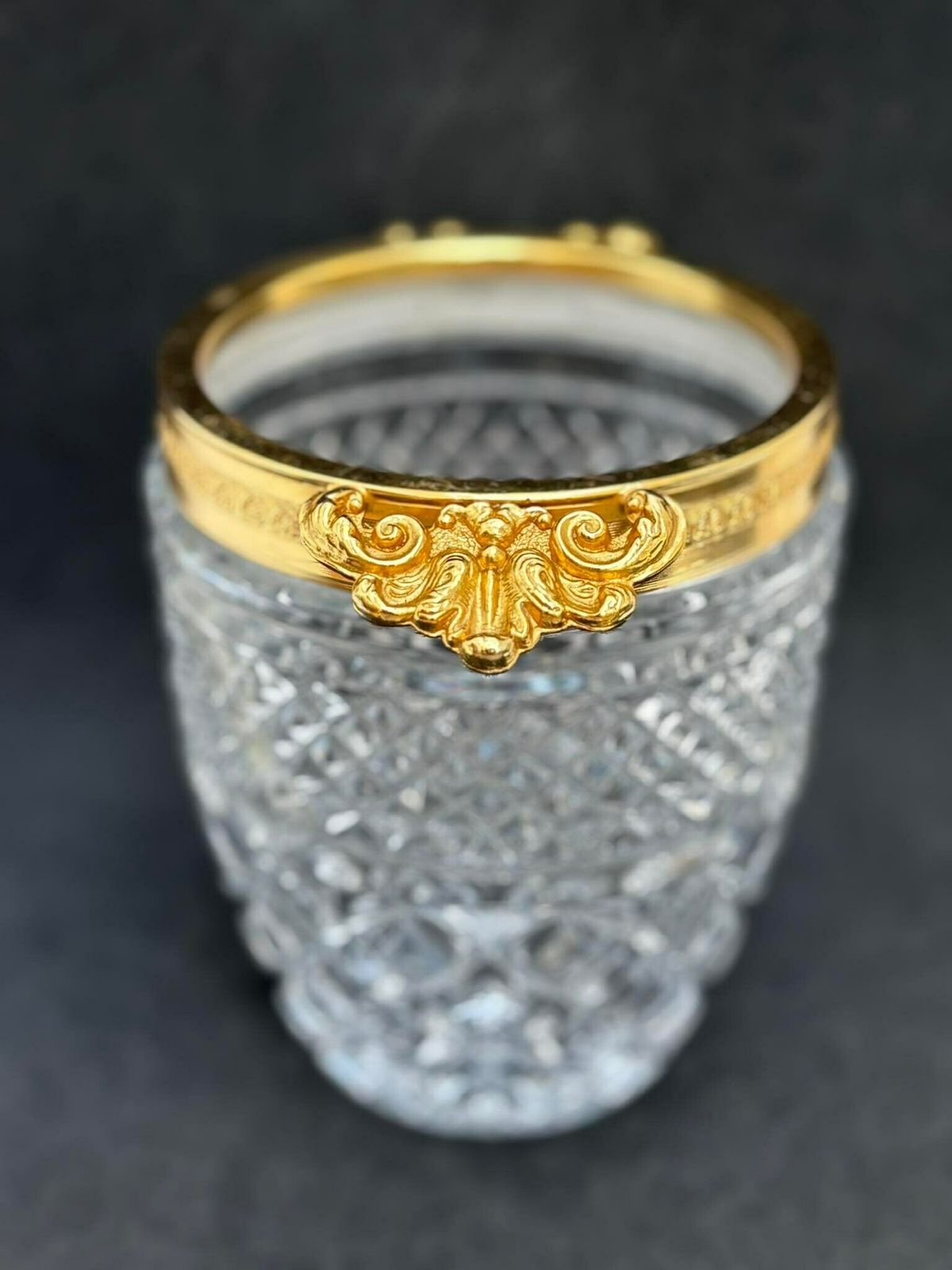 Ijsemmer Zwaar Kristal Met Gouden Schelpvormige Handvatten Mid Century Barware Mixology Tools Bar Cart Decor Man Cave Cadeau Hollywood Regency photo furniture