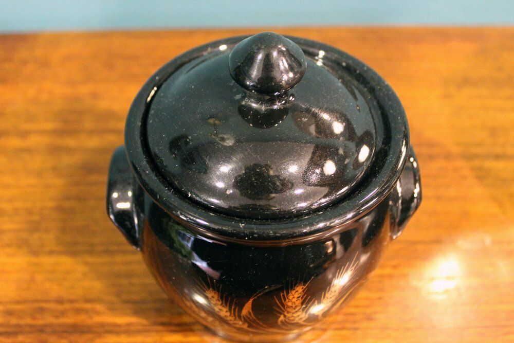 Black Lacquered Container Vase In Gold, France, 1970s photo 334.0