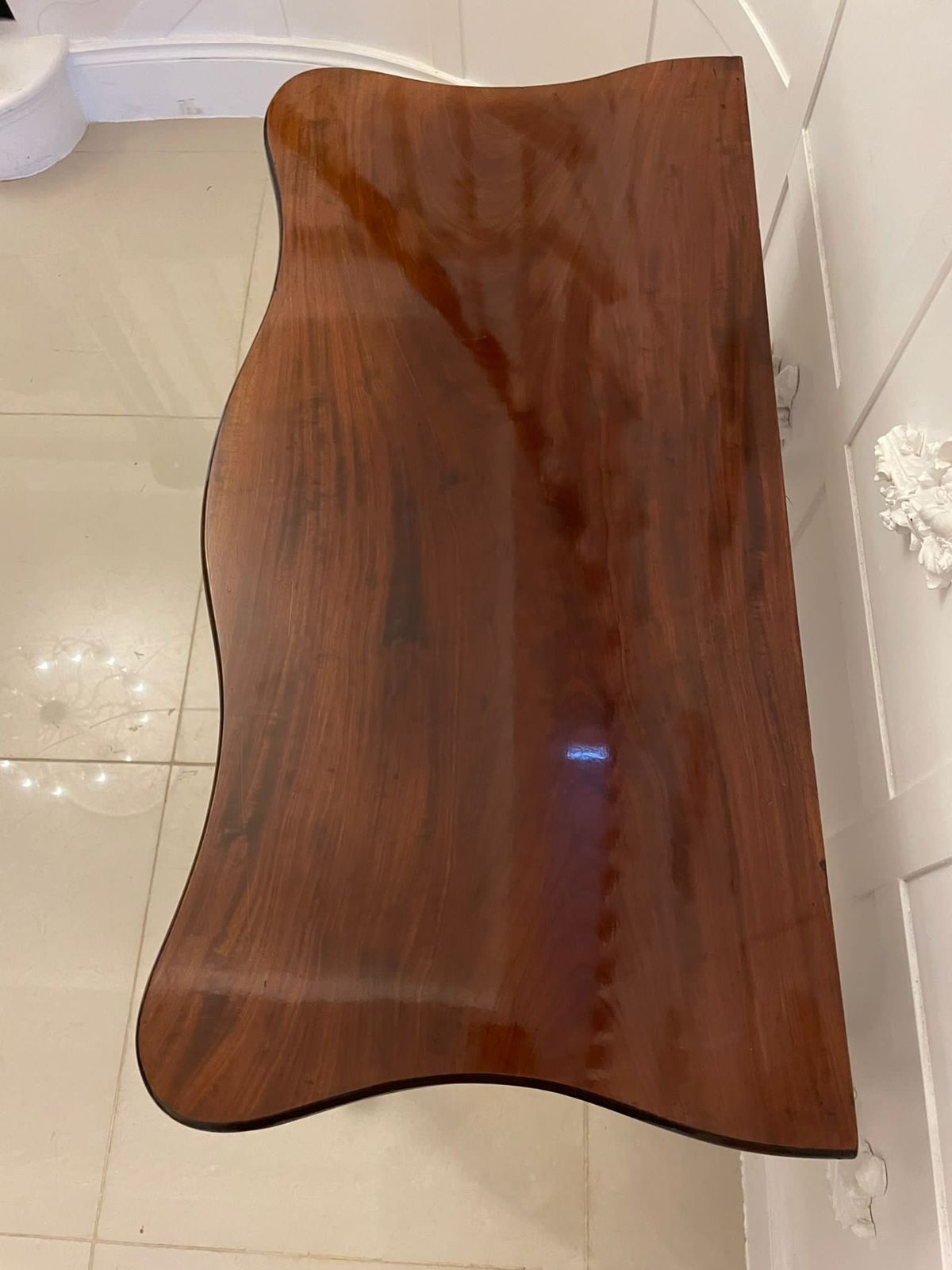 photo furniture Antique Original Hepplewhite Outstanding Quality Carved Mahogany Card Table