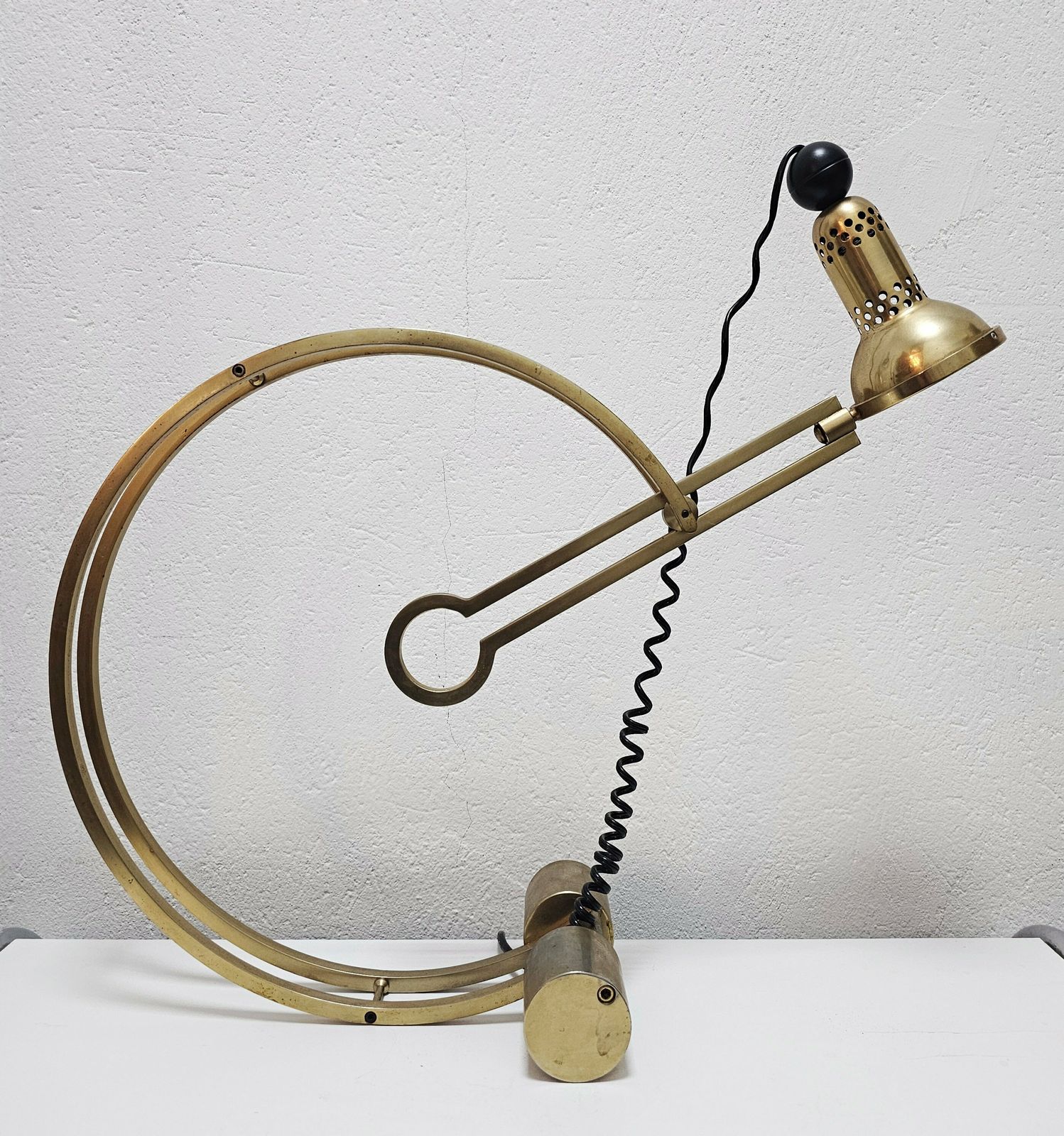 photo furniture Very Rare Adjustable Bauhaus Lamp "Pendulum" Designed By Charles Martin For Woka // Made In Austria In 1930s