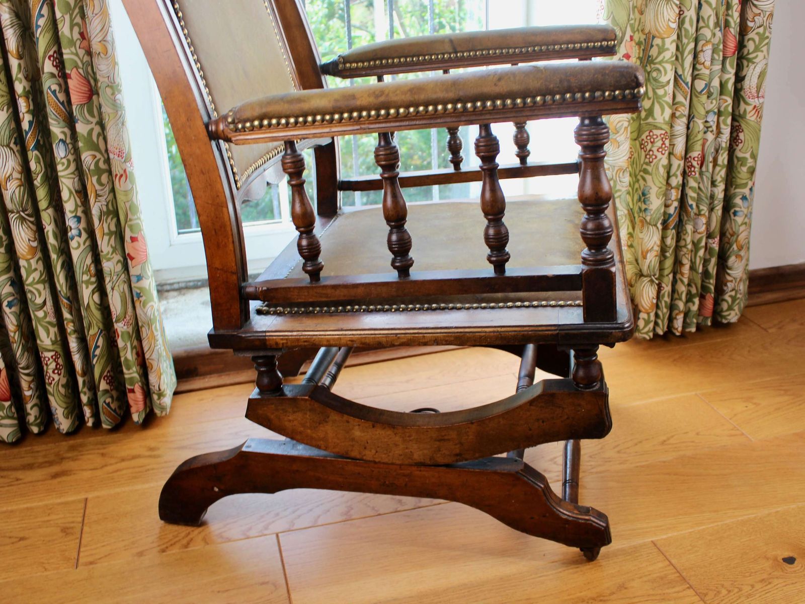 Edwardian Mahogany Framed Leather Rocking Chair photo vinterior
