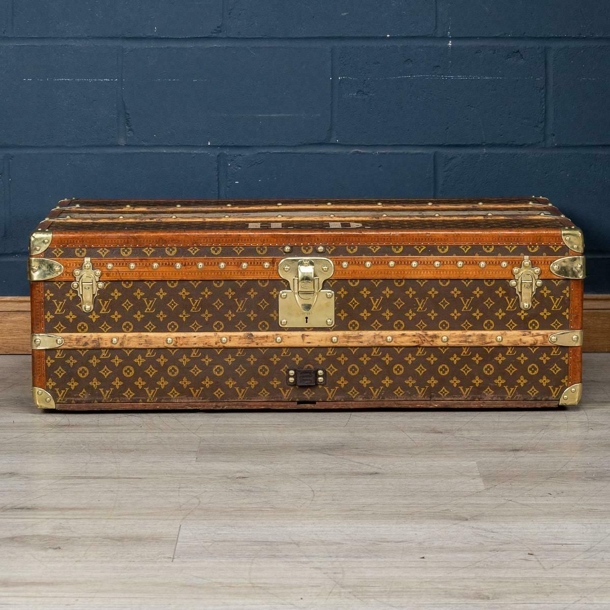 20th Century Louis Vuitton Trunk, France C.1930 photo vintage