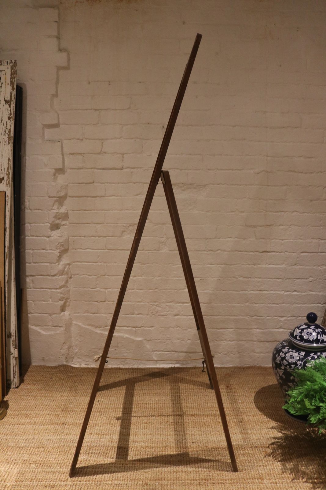photo vinterior Huge Antique Painting Studio Easel / Rounded Top / Solid Wood
