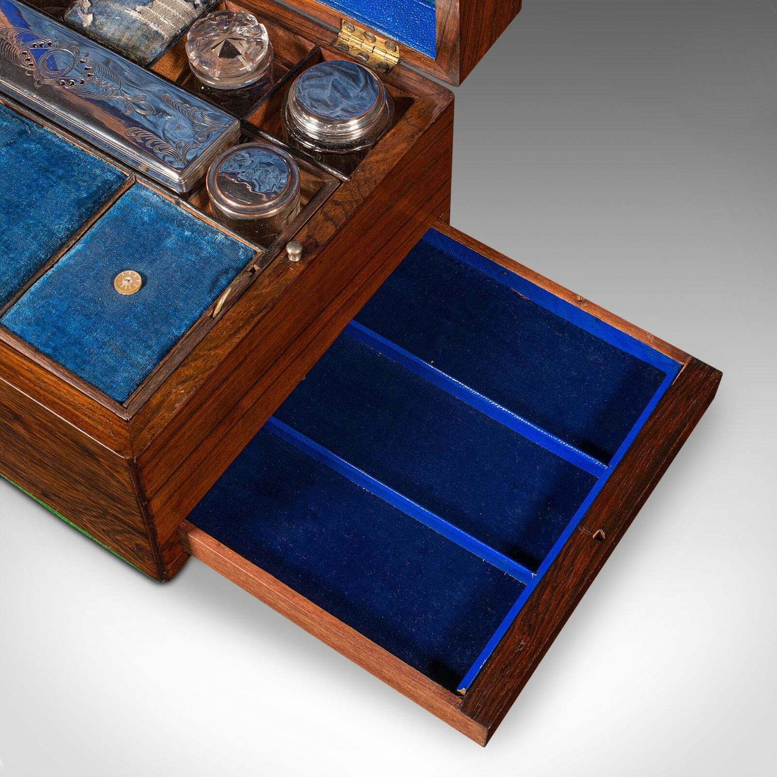 photo furniture Antique Vanity Case, English, Travelling Dressing Table Box, Regency, Circa 1820