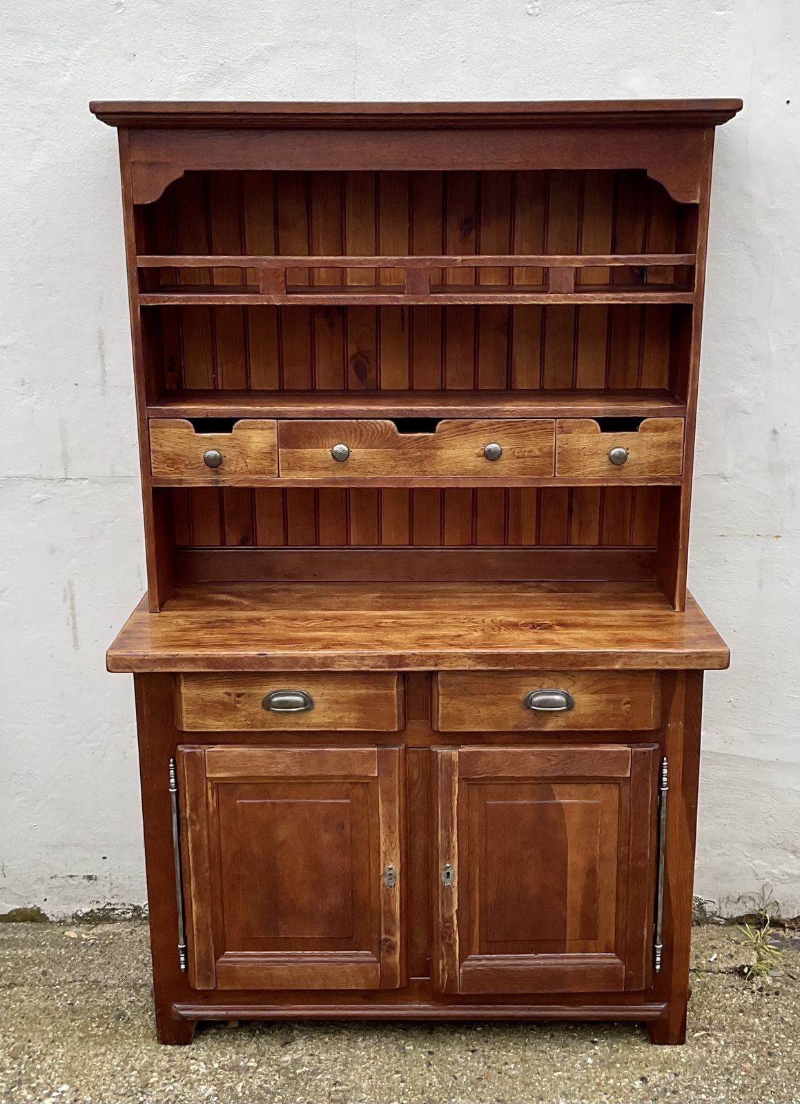 Arts & Craft Style Oak Dresser photo 650.0