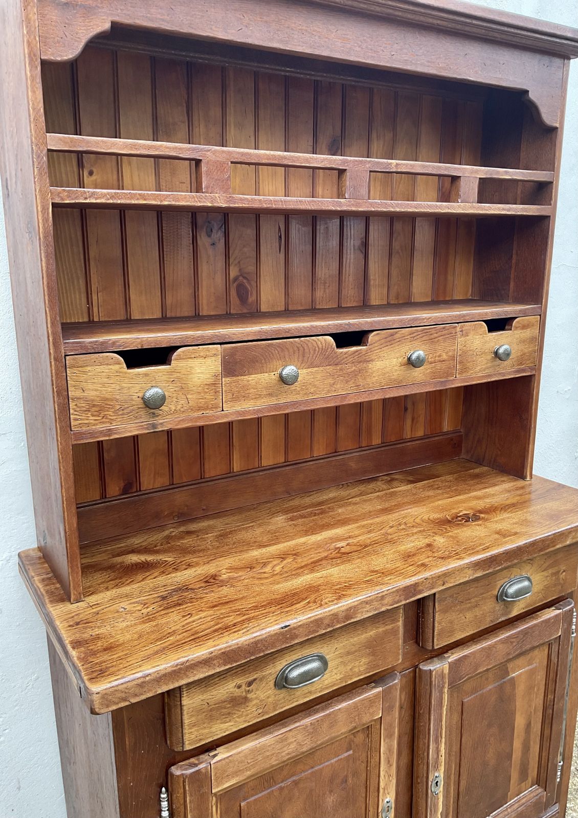 photo furniture Arts & Craft Style Oak Dresser