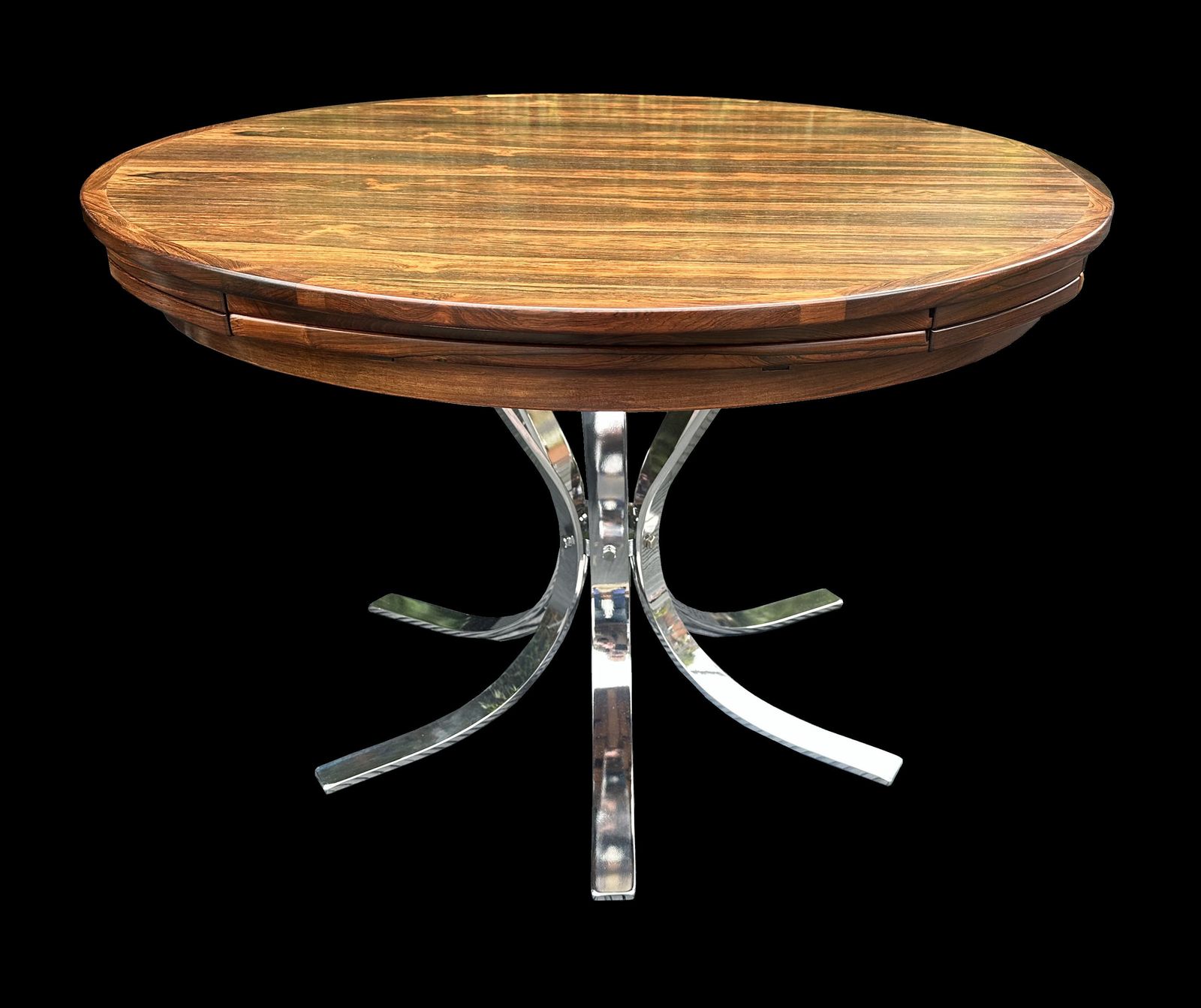 photo furniture Santos Rosewood Flip Flap Or Lotus Dining Table By Dyrlund