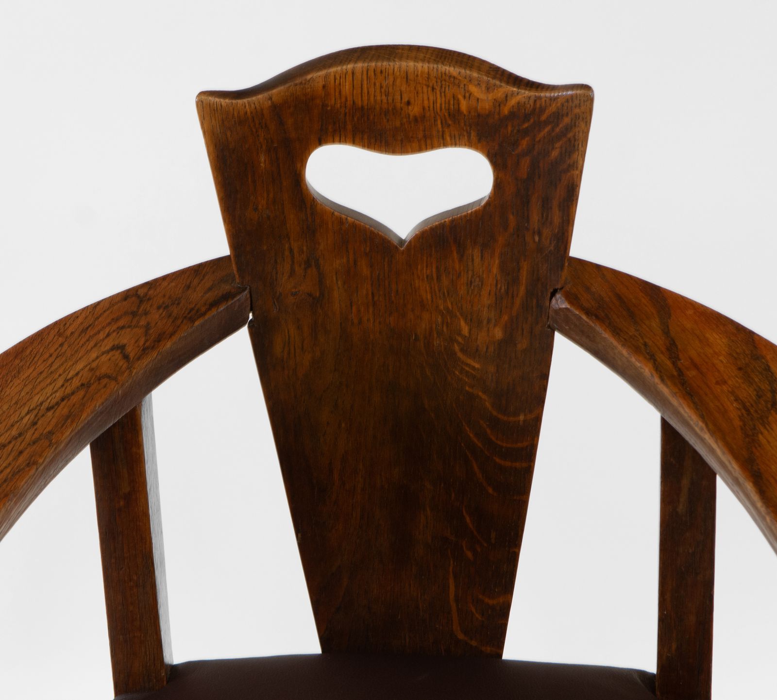 photo vinterior Glasgow School Oak Armchair George Walton Style 'Abingwood' Liberty & Co