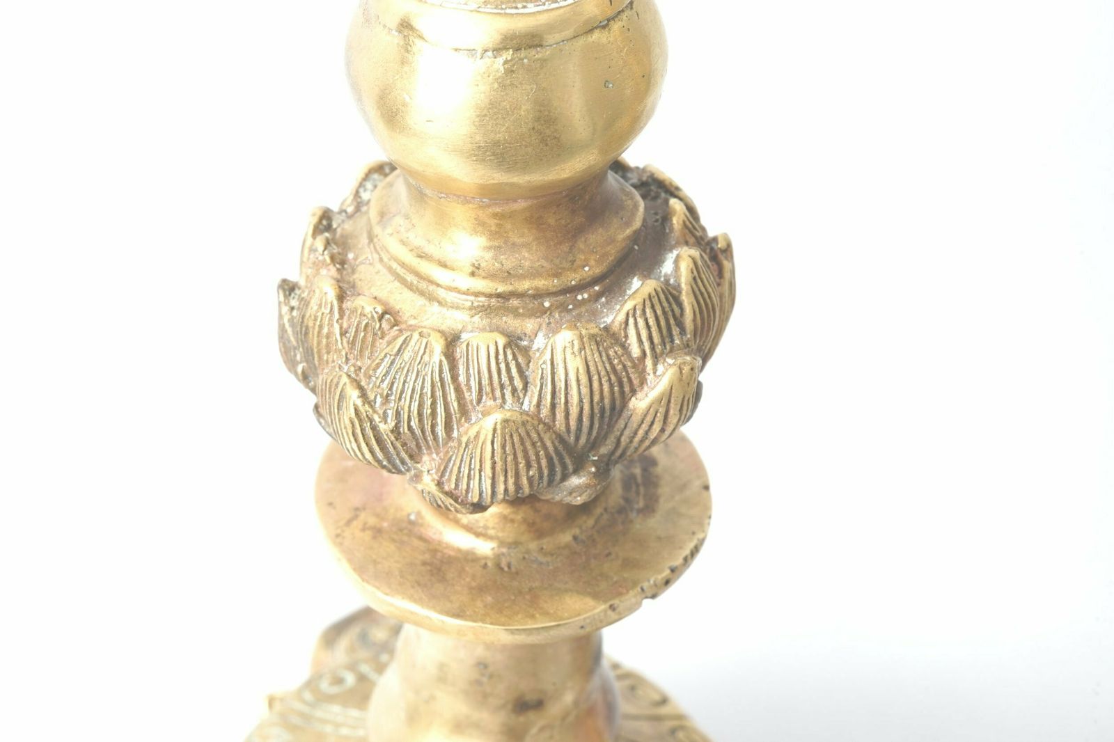 Pair Of Brass Candle Holders With Lotus Leaf And Frog photo vinterior