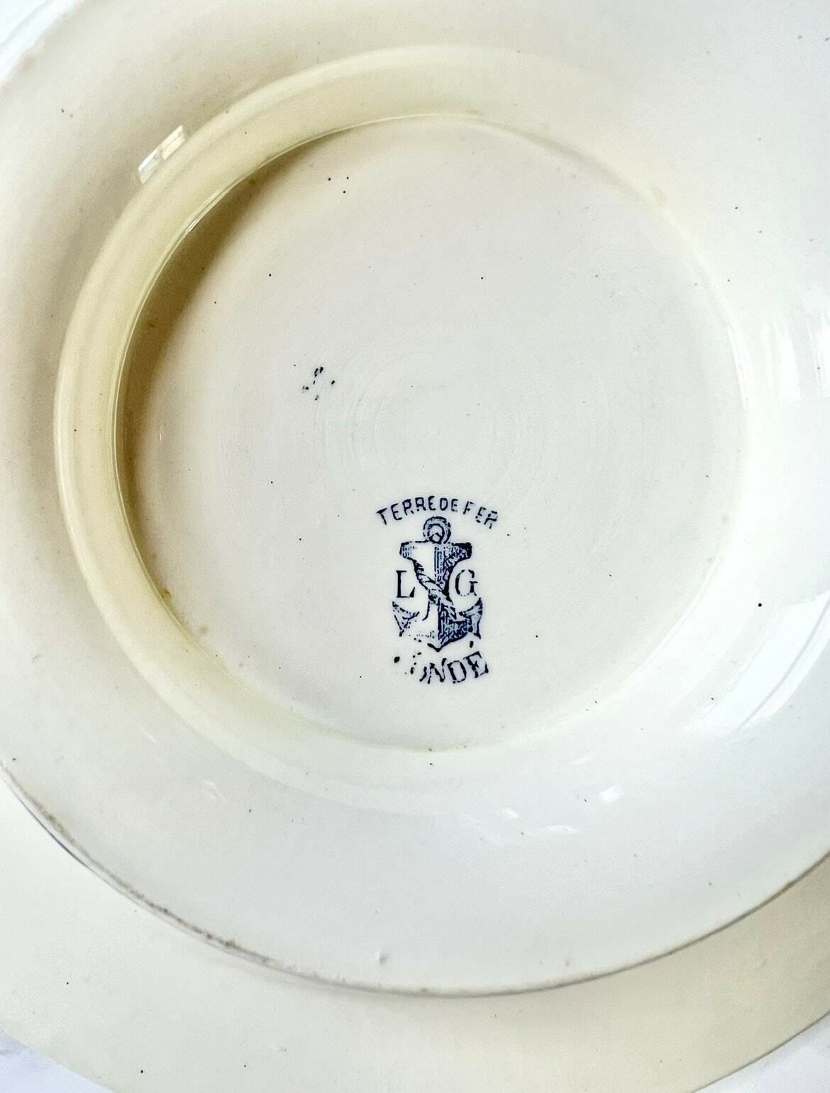 Terre De Fer Mounted Plate Old Earthenware Cake Dish Blue Decor Baroque Flowers France Sarreguemines Gien Model Condé photo Home Decor