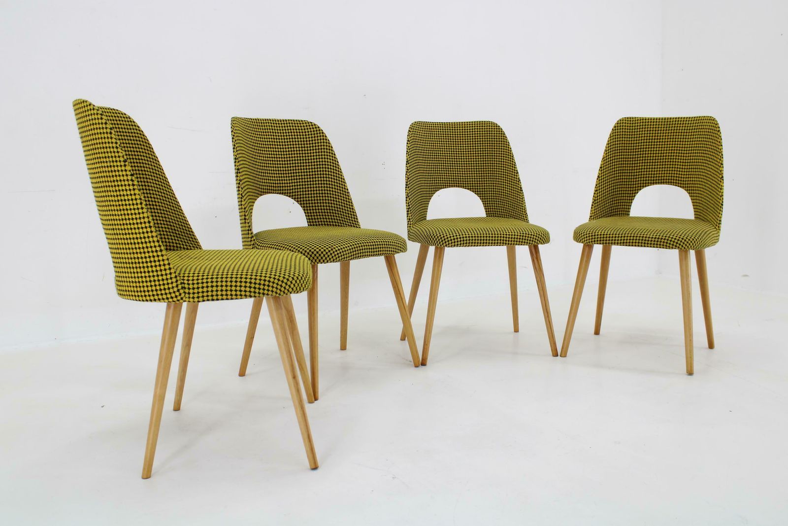 1960s Oswald Haerdtl, Set Of 4 Dining Chairs By Ton, Czechoslovakia photo for sale