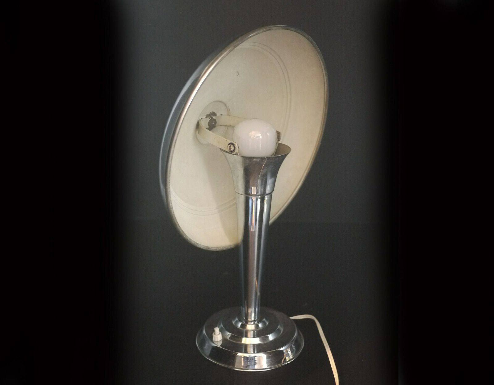 French Art Deco Chrome Mushroom Lamp photo vinterior