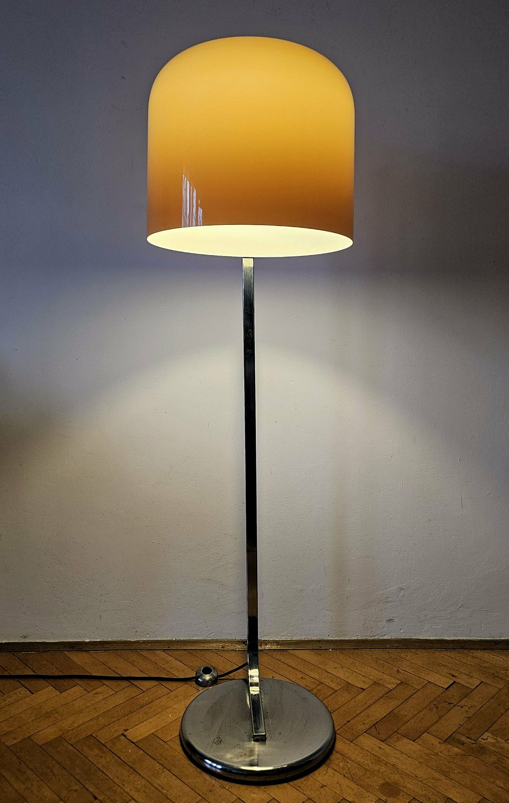 photo furniture Extremely Rare Floor Lamp From Alvise Series Designed By Luigi Massoni For Harvey Guzzini // Made In Yugoslavia In 1960s
