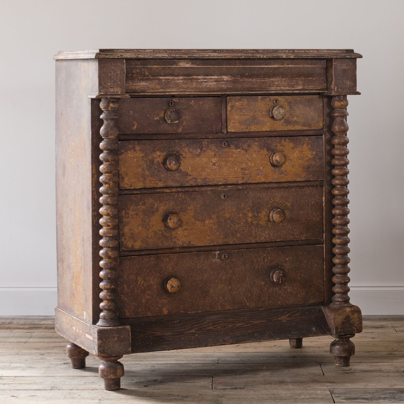 19th Century Scottish Painted Pine Chest Of Drawers photo vinterior